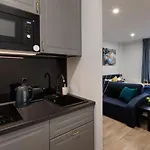 Old Ridzenes Design Апартаменти *