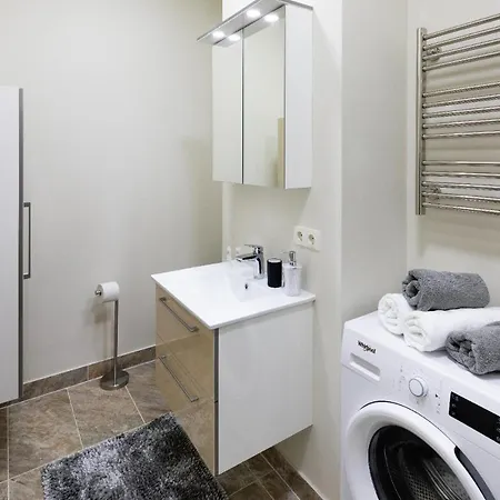 Old Ridzenes Design * ريغا